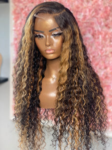 28” Golden Highlight wig